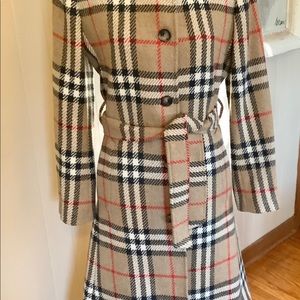Burberry London 100% Lambswool Coat